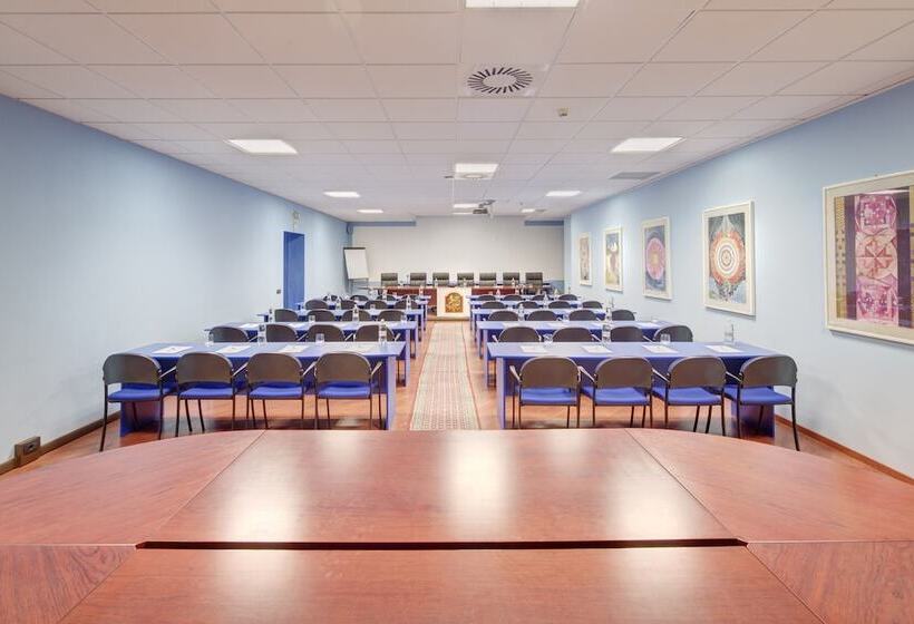 Отель Santamaria Langhe