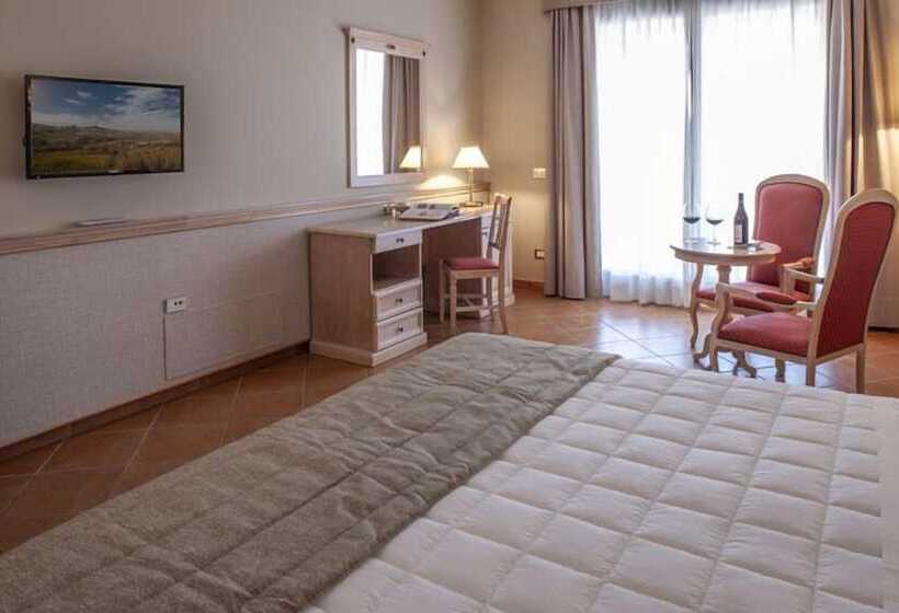 Отель Santamaria Langhe