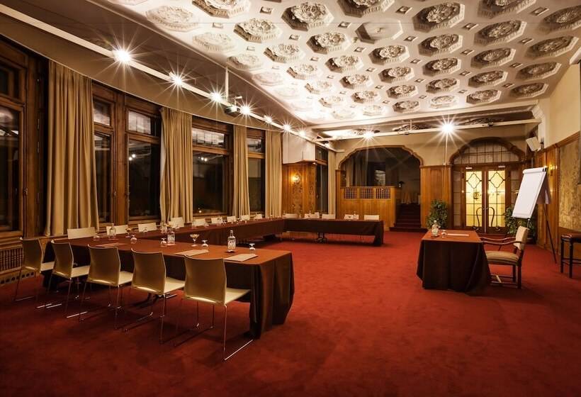 Schloss Hotel & Spa Pontresina