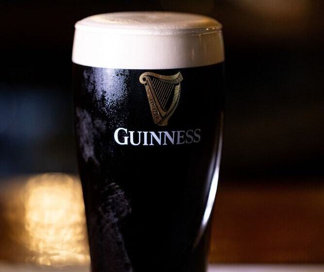 Отель The George & Horn Near Newbury