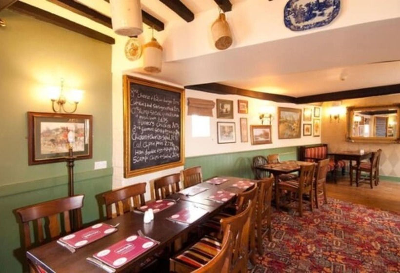 Отель The George & Horn Near Newbury