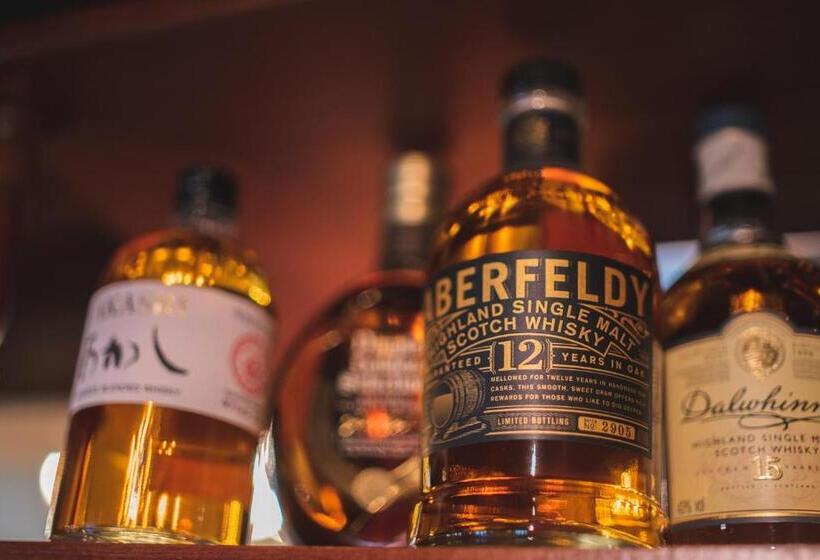 ホテル The Highdown – Brunning And Price