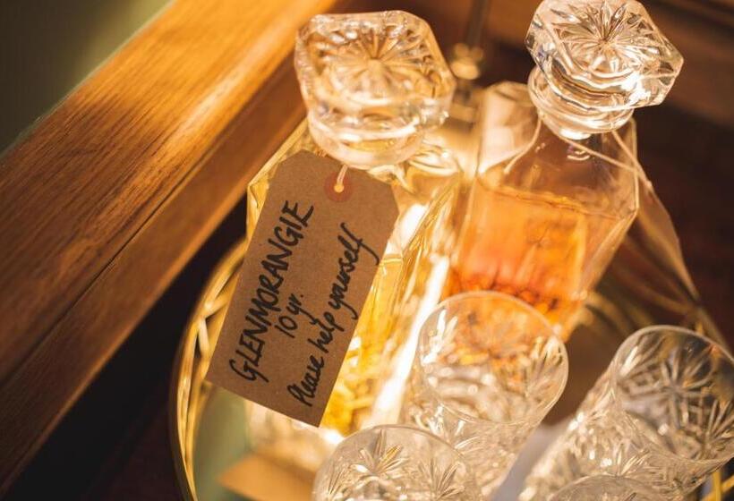 ホテル The Highdown – Brunning And Price