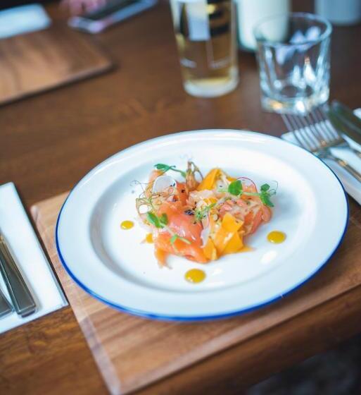 Hotel The Highdown – Brunning And Price