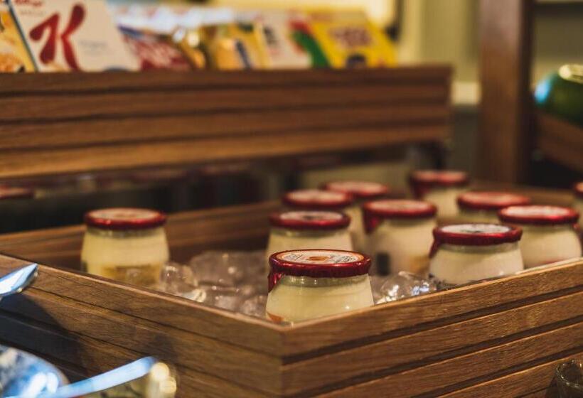 ホテル The Highdown – Brunning And Price