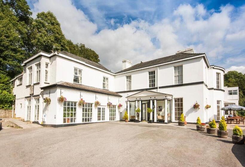 Отель The Manor