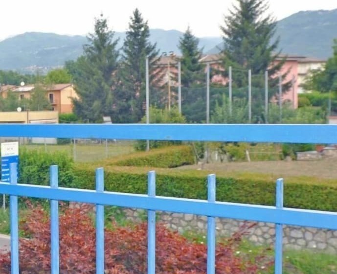 בית מלון כפרי The Marquee