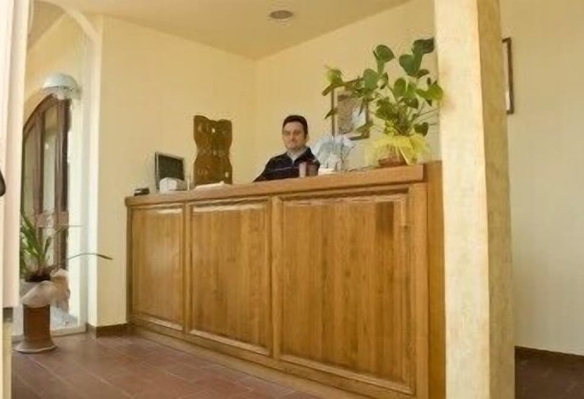 בית מלון כפרי The Marquee