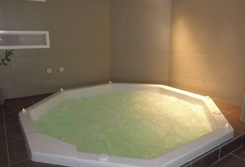 호텔 The Originals City, Hôtel Le Coeur D Or, Sedan Est