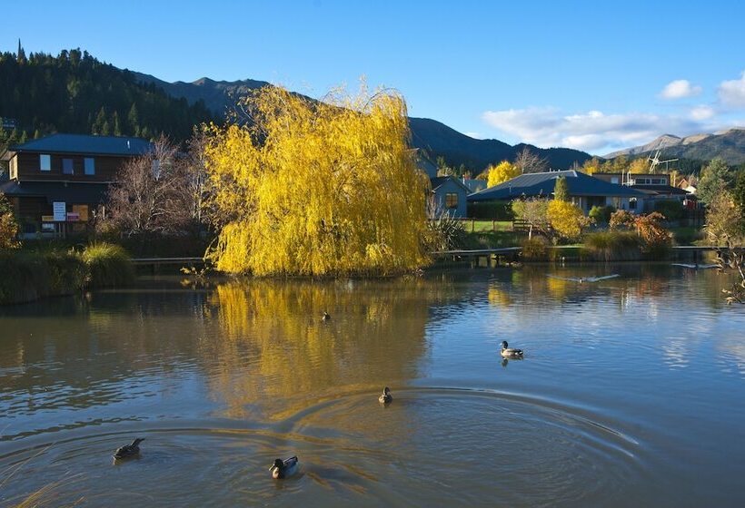 호텔 The St James Premium Accommodation