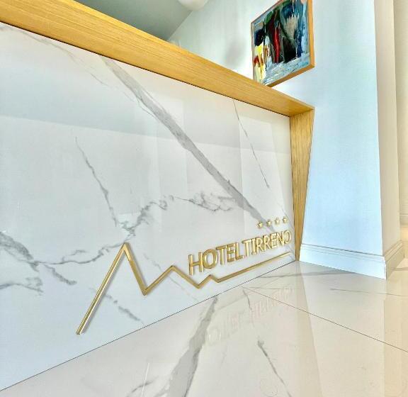 Отель Tirreno
