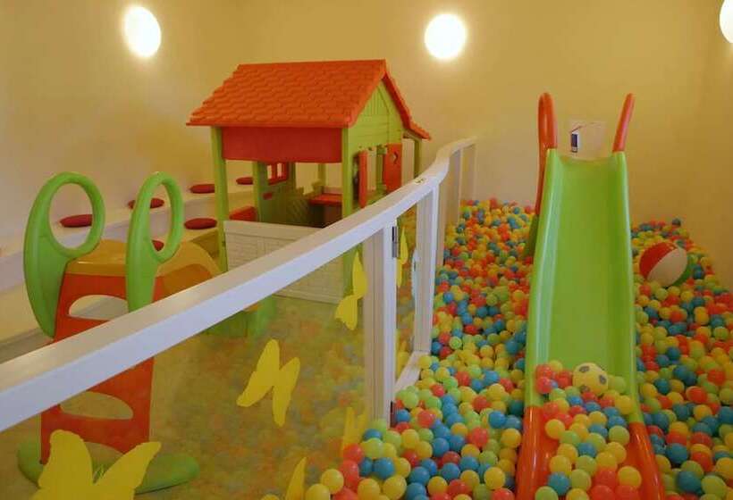 호텔 Tui Suneo Kinderresort Usedom