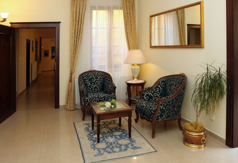 בית מלון כפרי U Krále