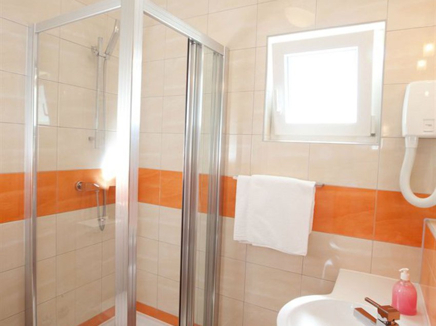 Vila 4m Pension & Appartements