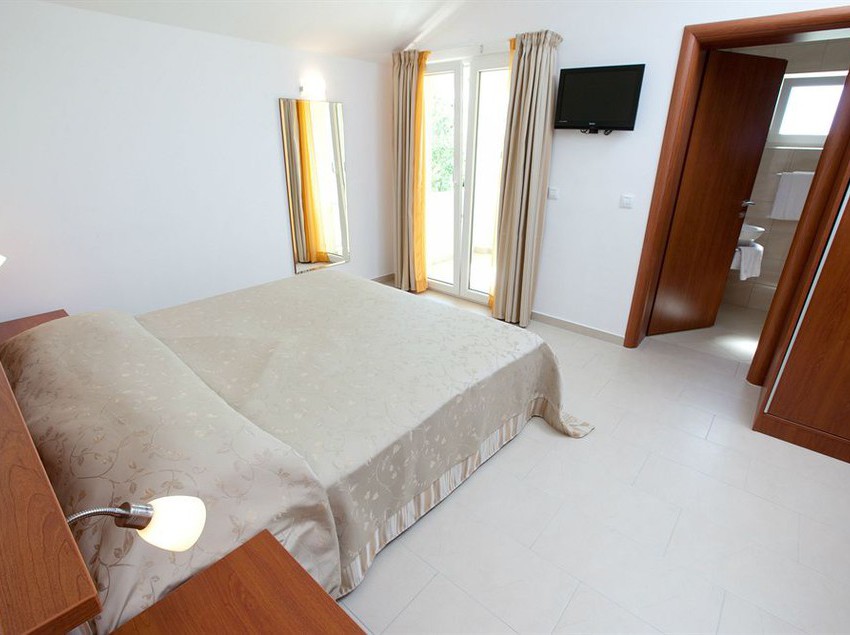 Vila 4m Pension & Appartements