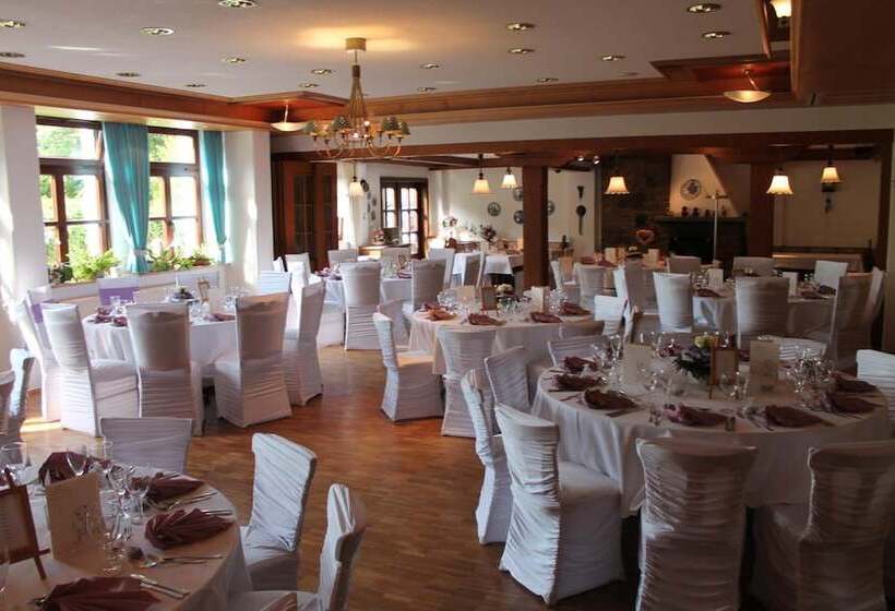 Landgasthof Hotel Zur Linde Im Taunus