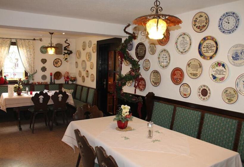 Landgasthof Hotel Zur Linde Im Taunus