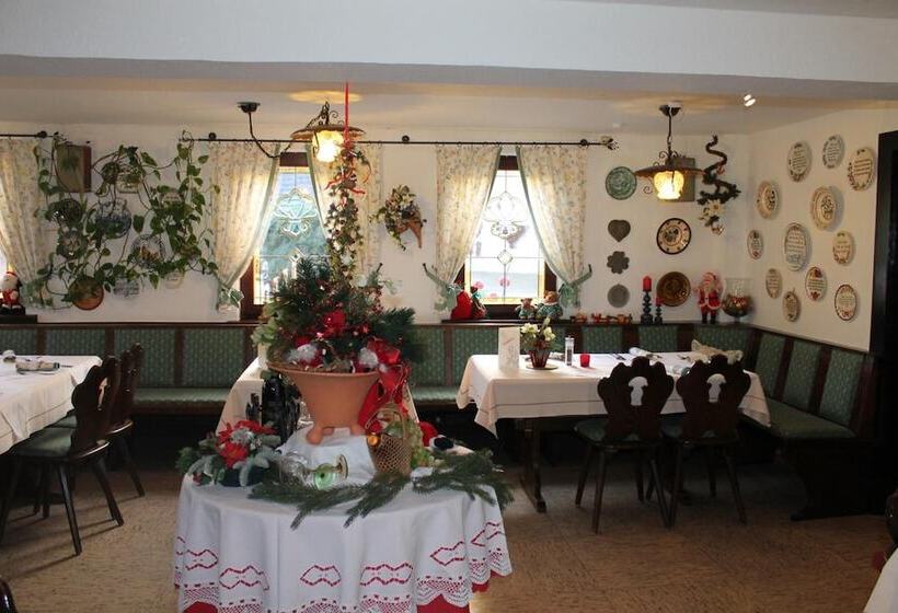 Landgasthof Hotel Zur Linde Im Taunus