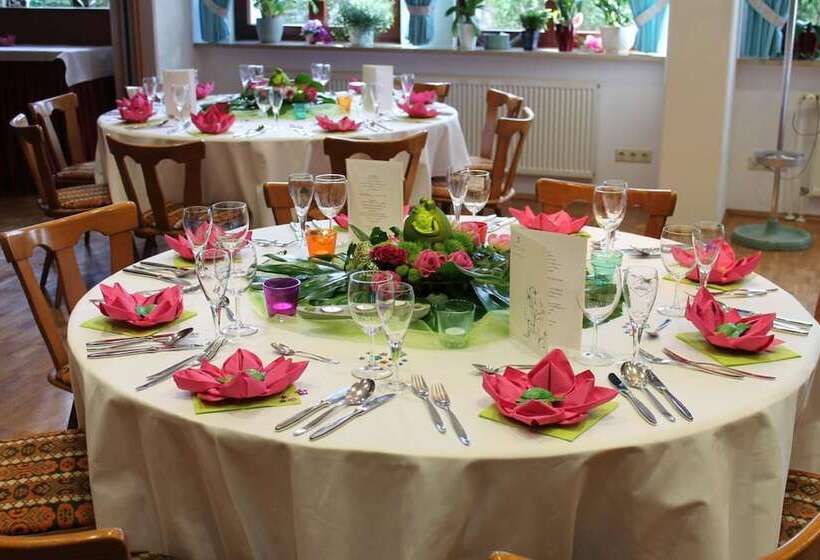 Landgasthof Hotel Zur Linde Im Taunus