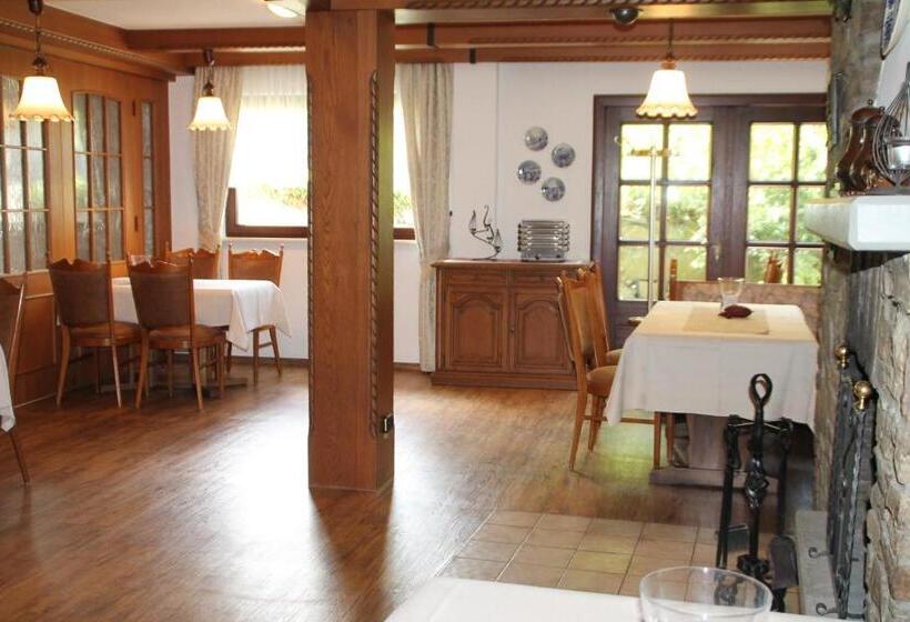 Landgasthof Hotel Zur Linde Im Taunus