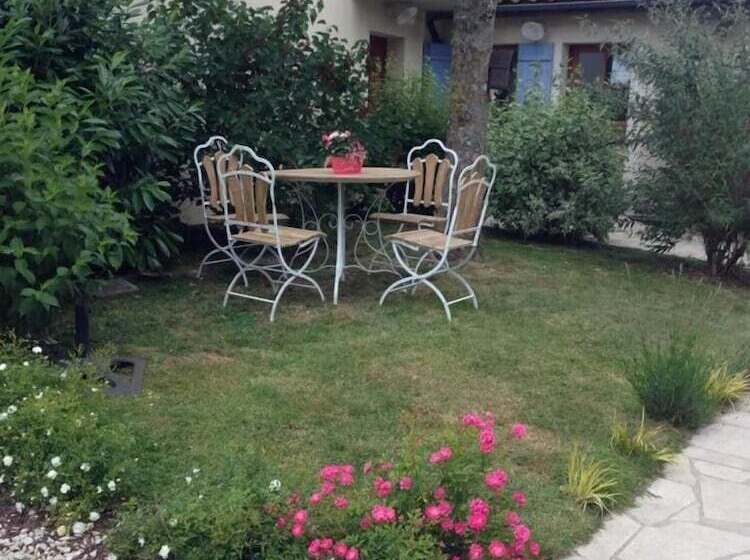 Logis Hotel La Grange Du Relais