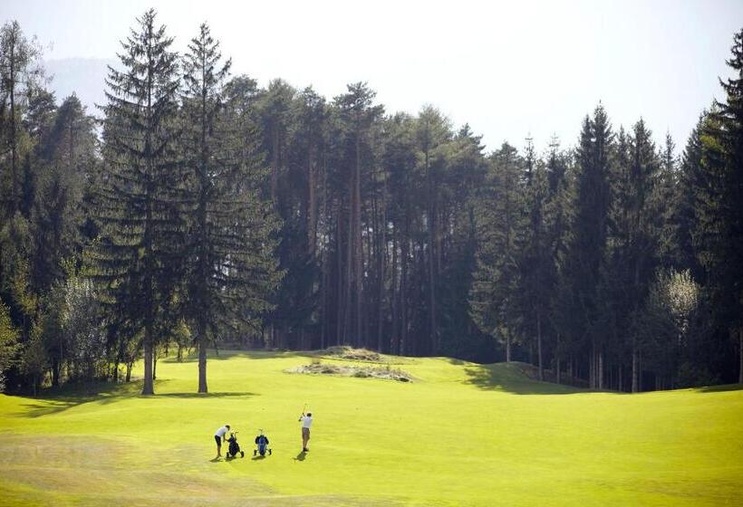 Majestic Hotel & Spa Resort