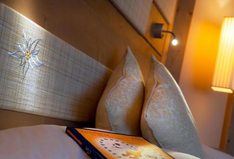 Majestic Hotel & Spa Resort