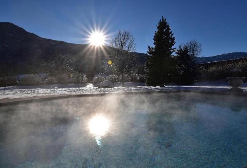 Majestic Hotel & Spa Resort