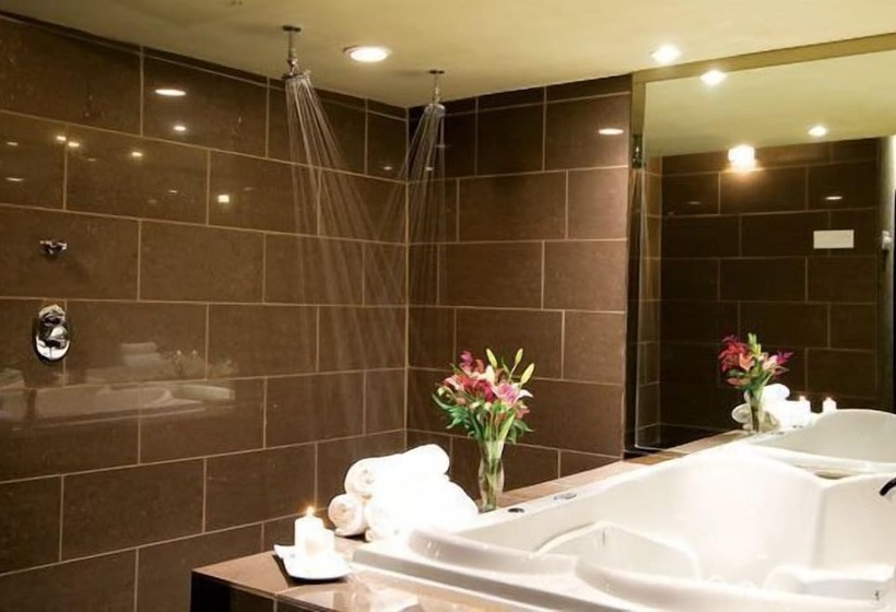 Motel Capri Et Suites