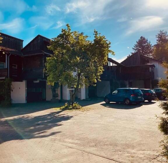 فندق على الطريق K 357   Low Budget Hotel   Ostsee Lounge   In Ratekau Bei Lübeck