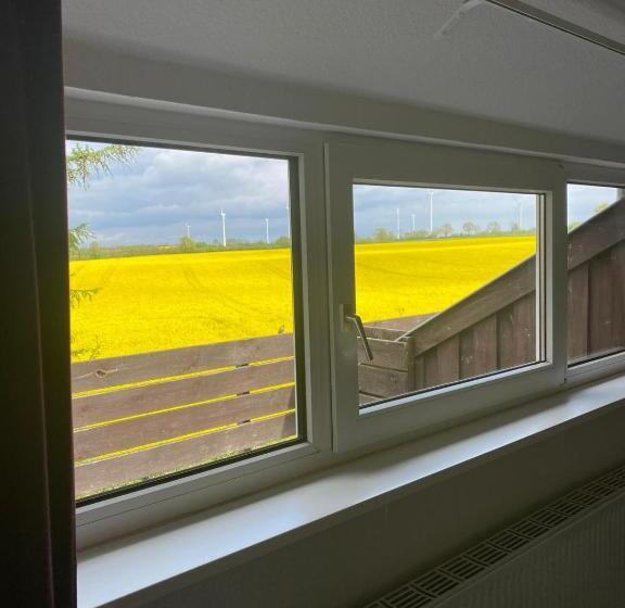 فندق على الطريق K 357   Low Budget Hotel   Ostsee Lounge   In Ratekau Bei Lübeck