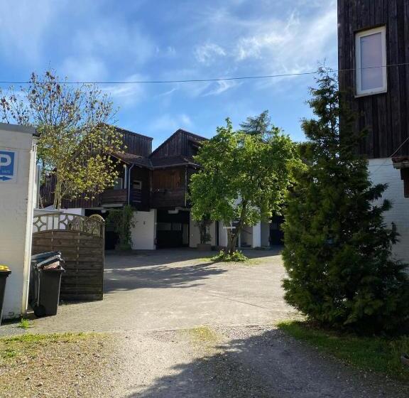 فندق على الطريق K 357   Low Budget Hotel   Ostsee Lounge   In Ratekau Bei Lübeck