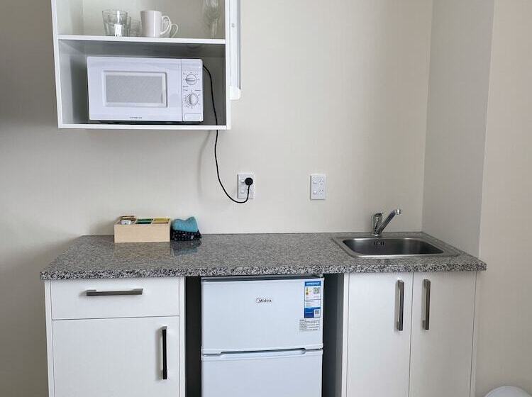 모텔 Royal Park Lodge