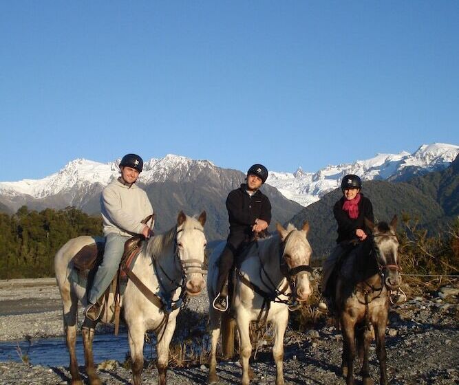 فندق على الطريق The Terrace
