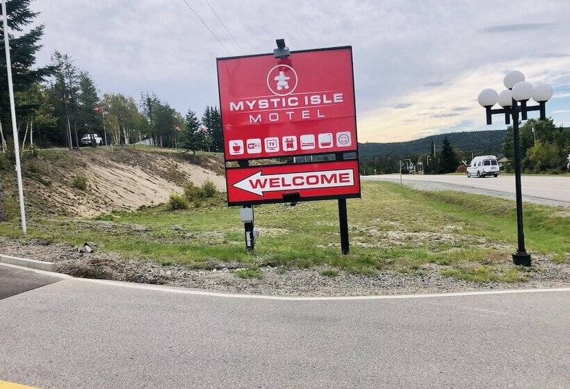 Mystic Isle Motel