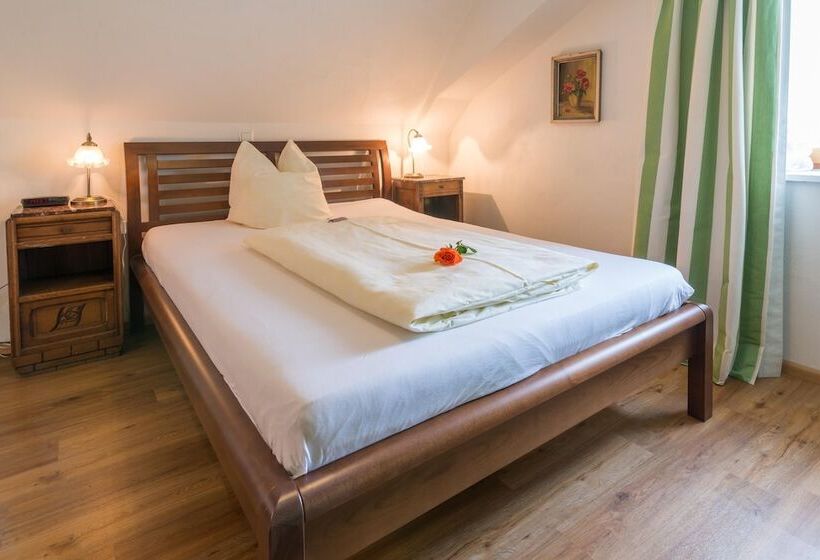 Пансион Goldener Adler Oberried Hotel & Appartements