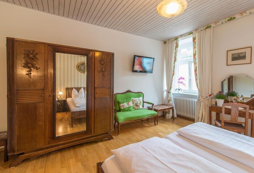 Пансион Goldener Adler Oberried Hotel & Appartements