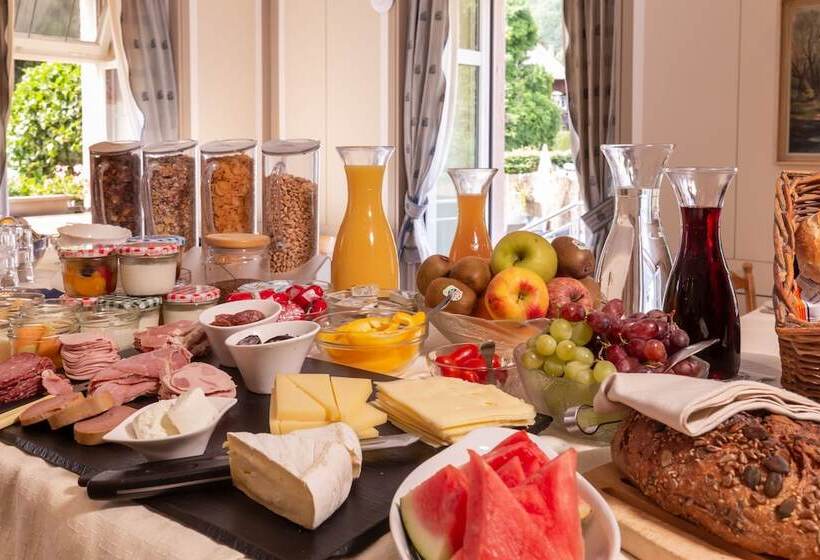 Пансион Goldener Adler Oberried Hotel & Appartements