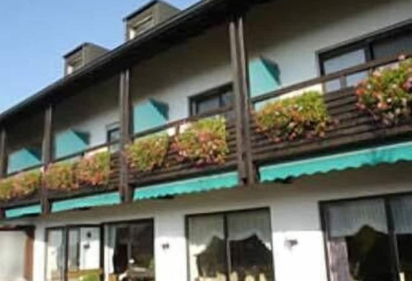 ペンション Landgasthof Hotel Pröll