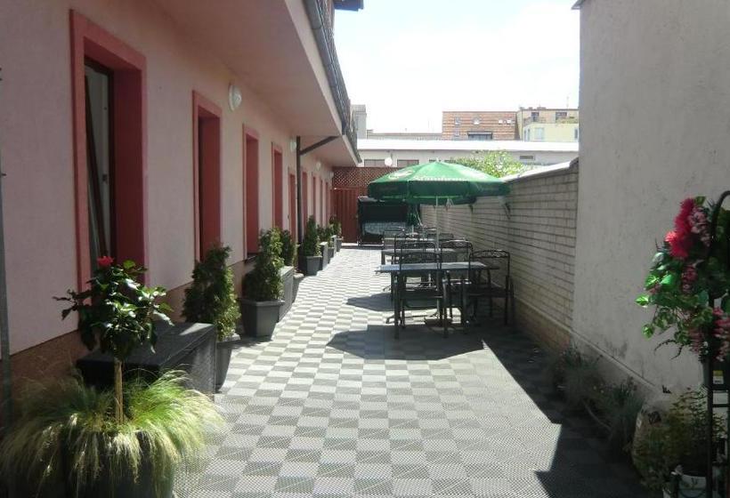 پانسیون Penzion Derivia