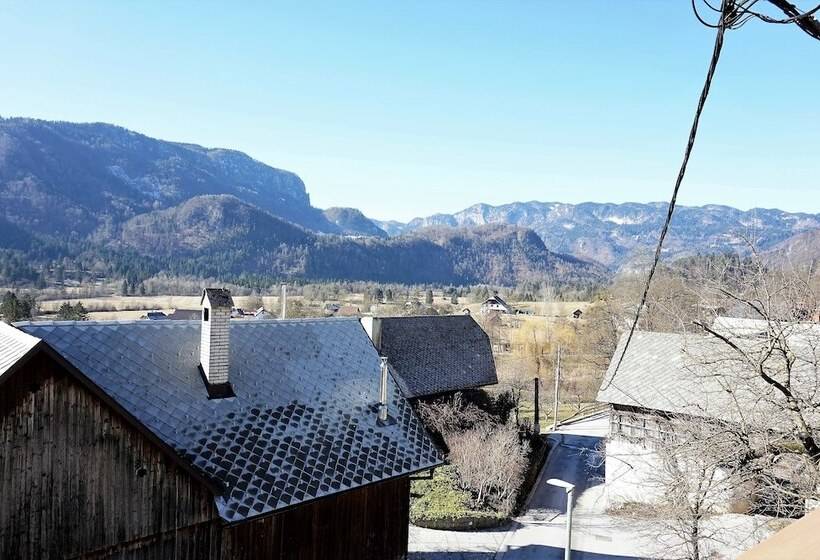 پانسیون Rooms & Apartments Pr Matjon