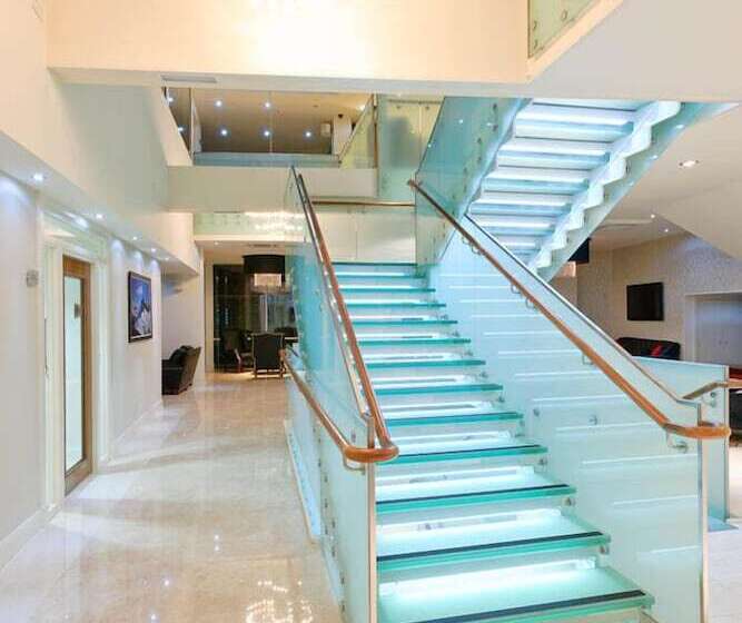 Rox Hotel Aberdeen By Compass Hospitality