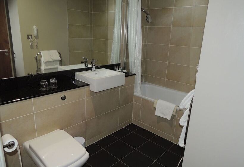 Rox Hotel Aberdeen By Compass Hospitality