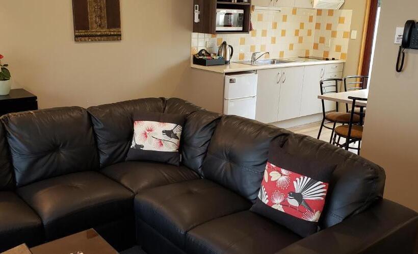 Settlers Boutique Motel