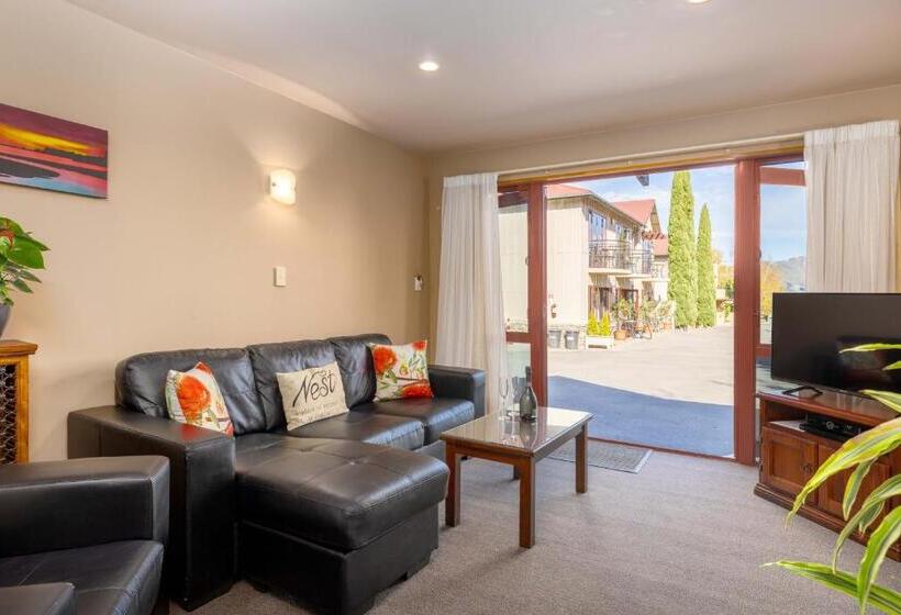 Settlers Boutique Motel