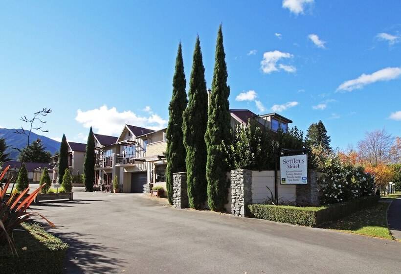 Settlers Boutique Motel