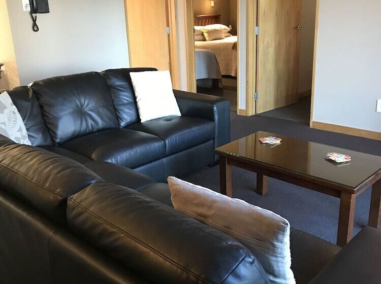 Settlers Boutique Motel