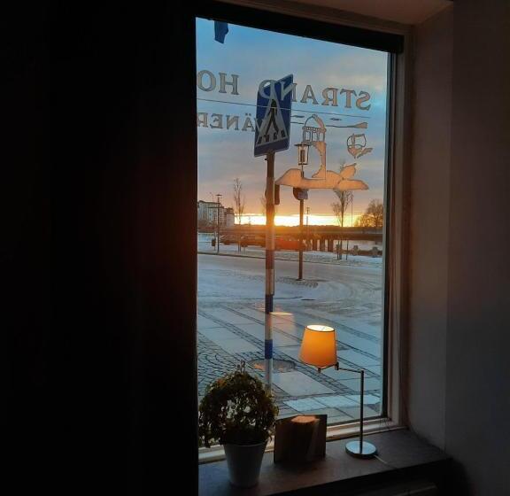 Strand Hotell