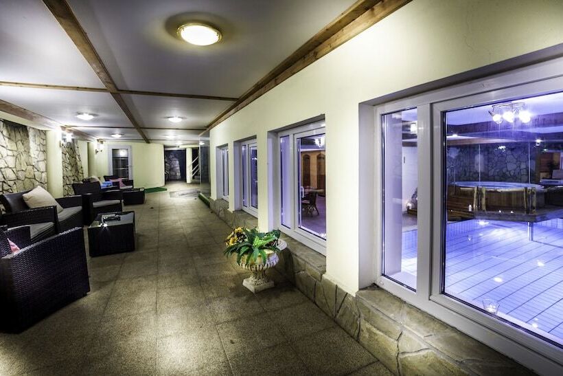 Villa Medici Hotel & Restaurant