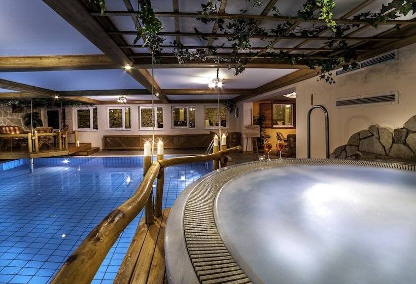 Villa Medici Hotel & Restaurant